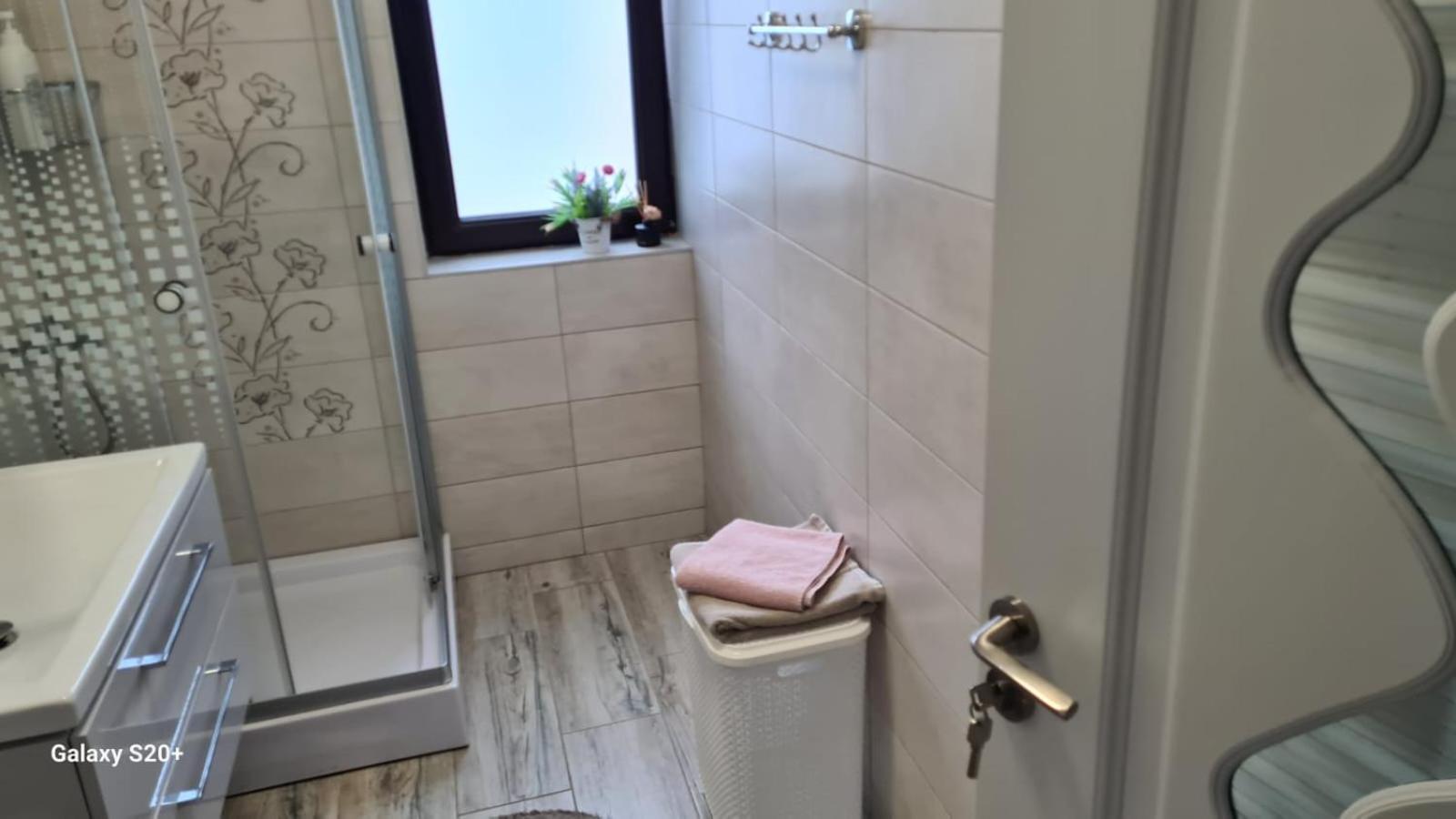 Apartament David Râmnicu Vâlcea Exterior foto